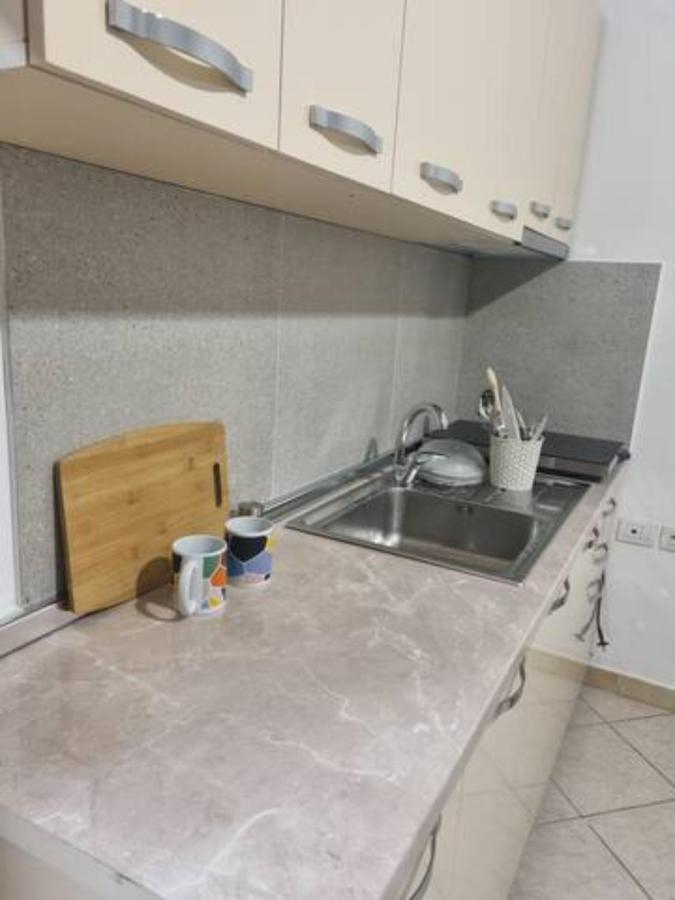 #Beautiful New Apartment,Studio- Close Tirana City Center Ngoại thất bức ảnh